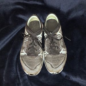 nike fly knit running shoes